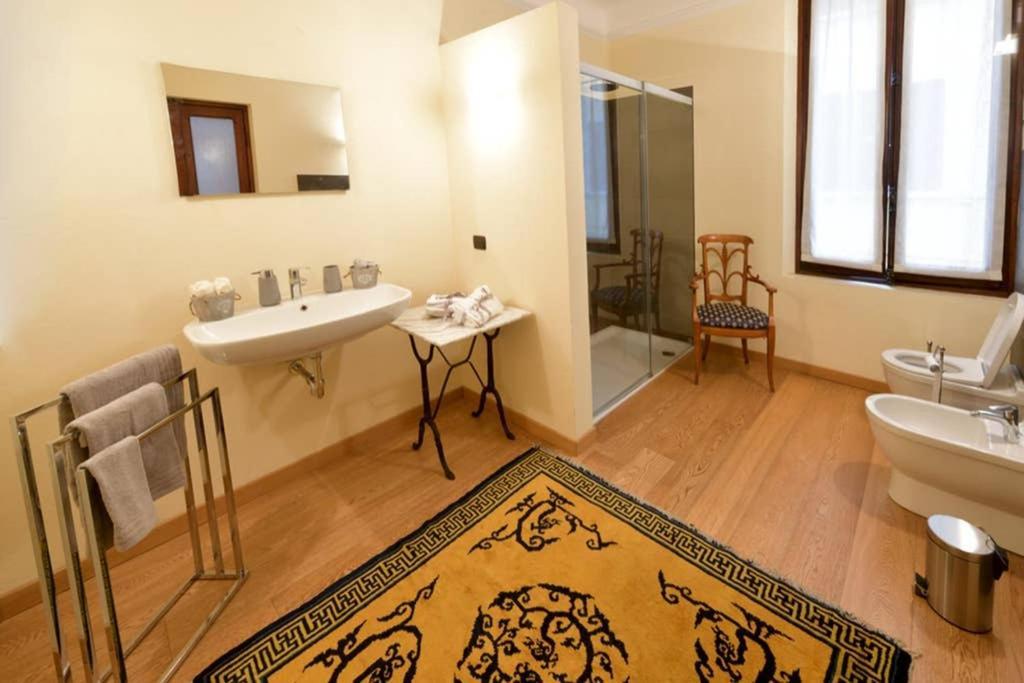 C-Rooms, Residenza Correggio Parma Exterior photo